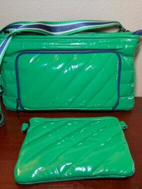 THINK ROYLN Bank Street XL Crossbody w/Matching Pouch & Fashion Strap Green